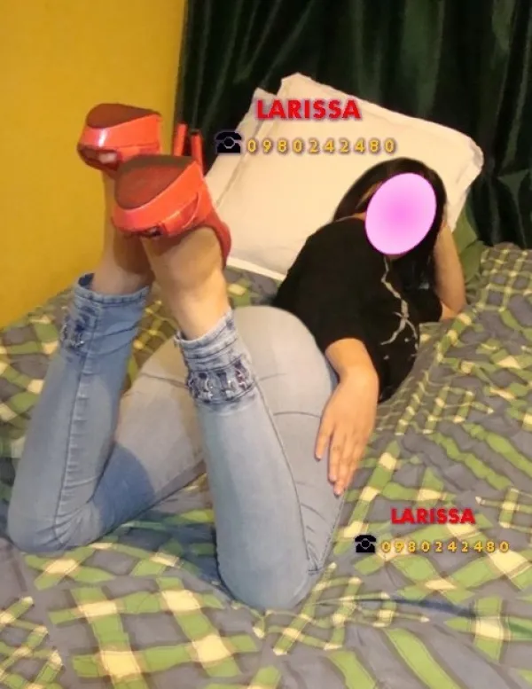LARISSA Avatar Bg