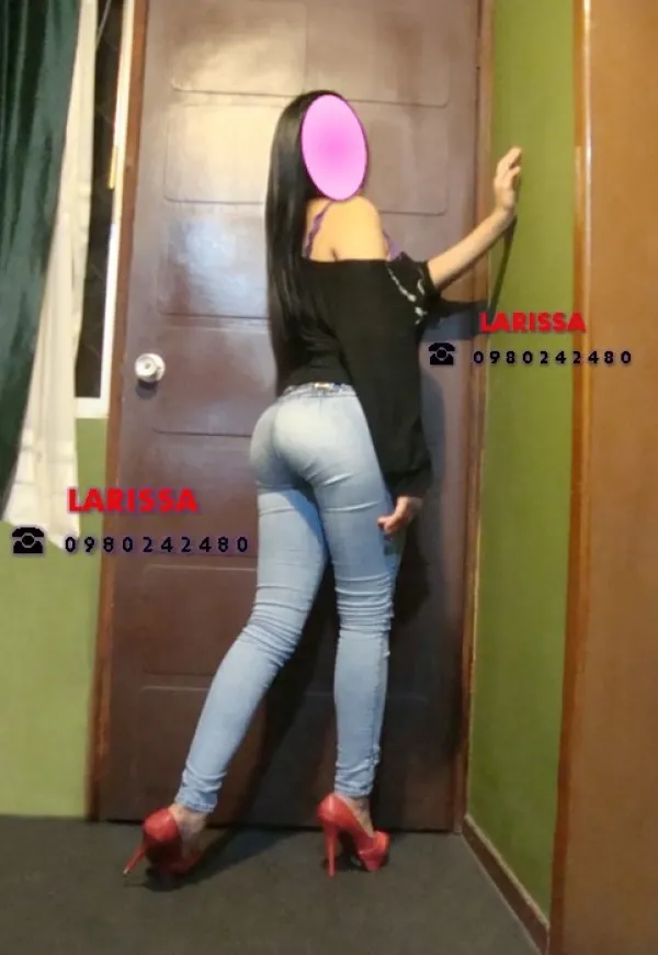LARISSA Avatar Bg