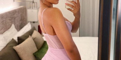 Sexy pussy awaiting satisfy a dick Hello gentleman My Name is anabella I present an elegant al