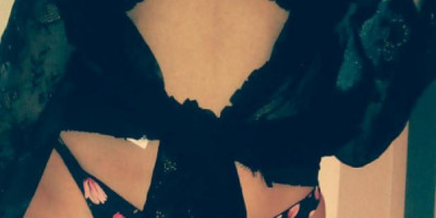 Belle femme Escorte Salut je suis une fille raffinée européenne dorigine arab