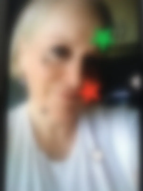 Polina Avatar Bg