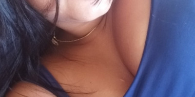 Fille douce Je veux passer un moment d'affection avec vous satisfaire v