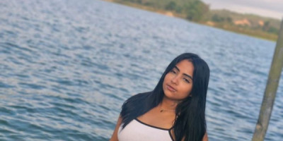 Cheirosinha e toda taradinha pra você bb