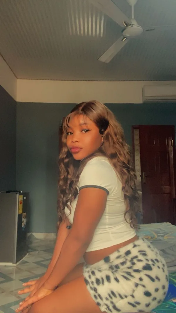 Teressa Avatar Bg