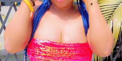 I want you to lick my pussy while your dick is halfway down my throa