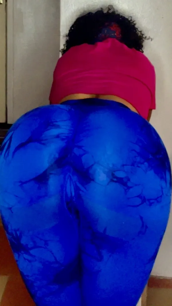 Sexy Empress Avatar Bg