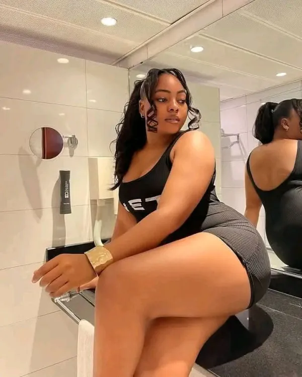 Madam Sarah Avatar Bg