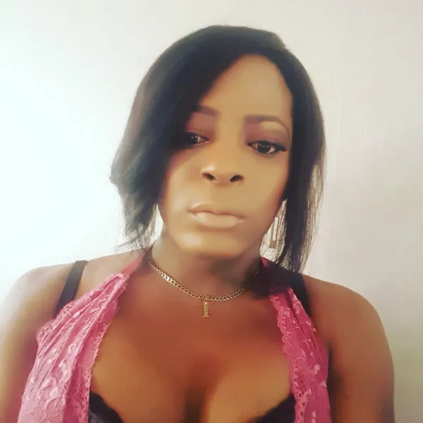 Maria Latina Avatar Bg