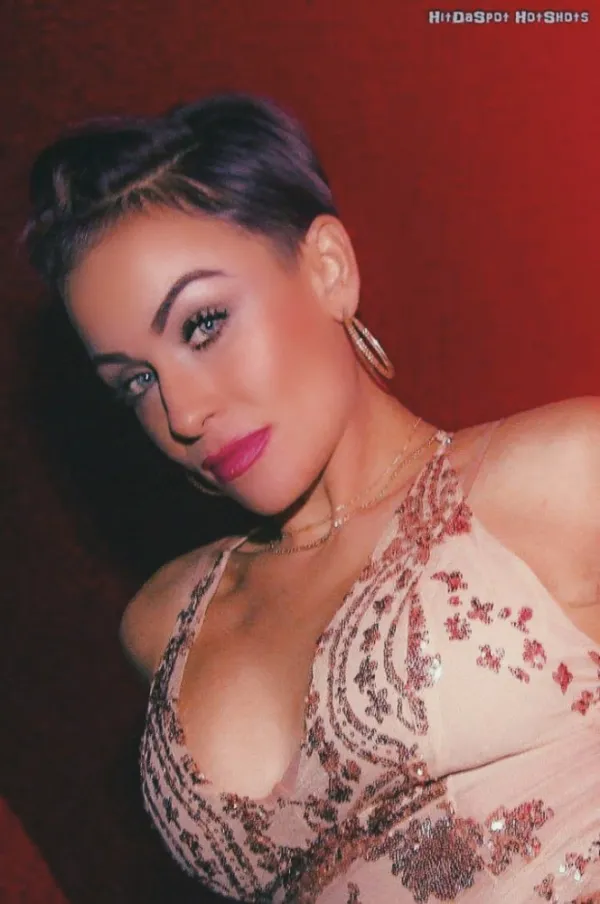 ErikaMeleahLuv Avatar Bg