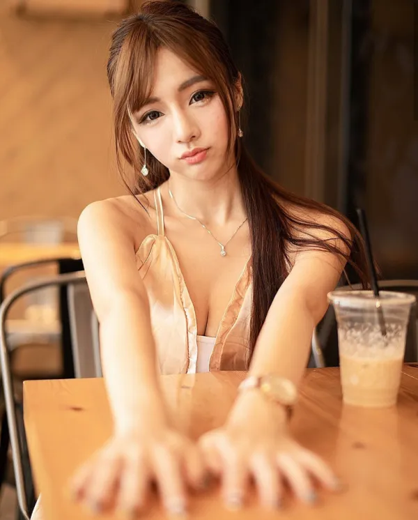 Sexygirls Avatar Bg