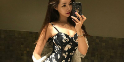 Maggie Hi gentlemen! I'm Maggie Hot lady just arrived this mornin