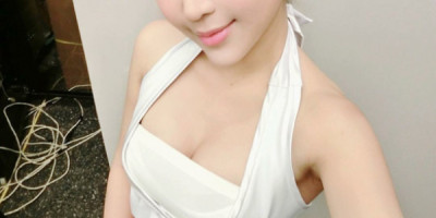 Lili Hello I am Li Li22 years old now living in hk I am very b