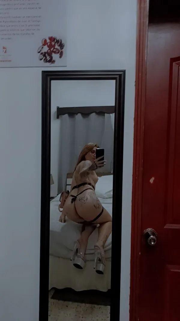 Samantha Chica Transexual Avatar Bg