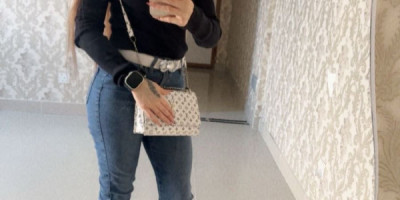 Hello I am Sarah. I live in Erbil. I accept all requests.