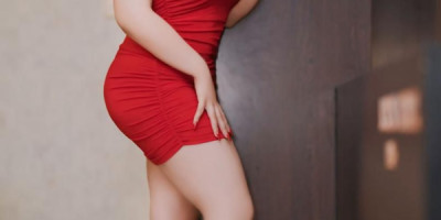 مرحبا كيف حالك دعنا نلتقي ونمارس الجنس ا