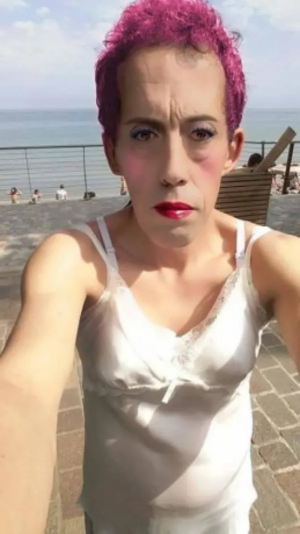 Alessandra Pavese Avatar Bg