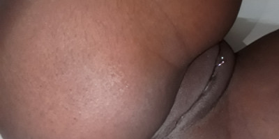 Outcall and escort to hotels Slim beautiful model type fun freaky melanin skin.