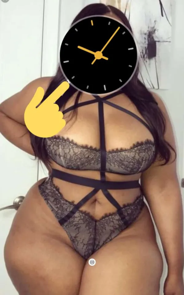 Mizz Ass Avatar Bg