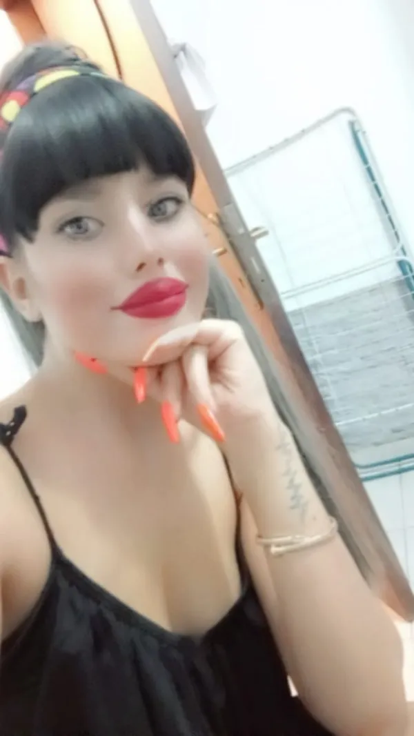 Sara Avatar Bg