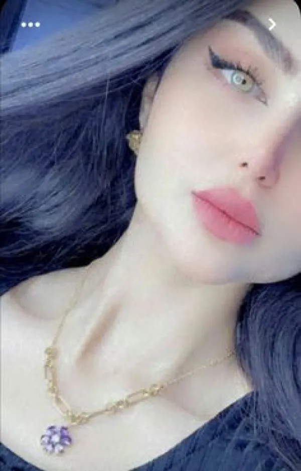 Sara Avatar Bg