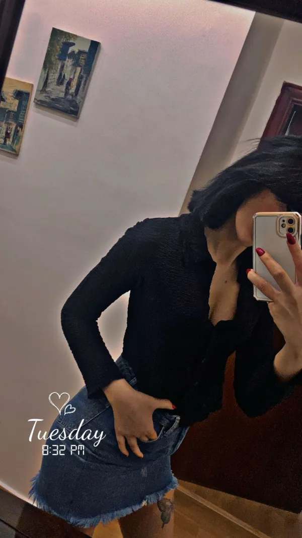 كاترين Avatar Bg