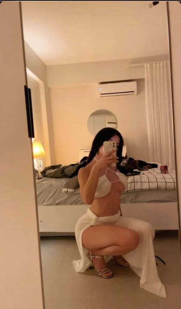 نسرين Avatar Bg