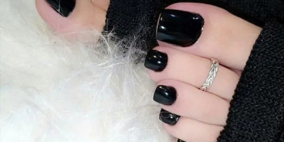 مرحبا حياتي اسمي زينه عمري 23 موجوده لخدمتك