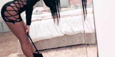 شهد من عمان سكان رابيه سمرا طويله برونزشهد من عمان سكان رابيه سميه بحب الصداقات وقضي معك وقت لا سعات