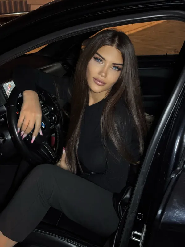 Alina Avatar Bg