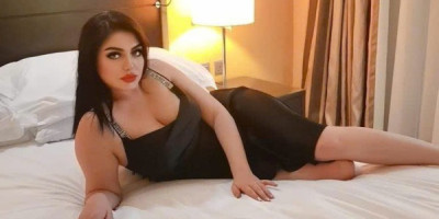 أنا وحيدة وأشتهي الجنس تعال إليّ وسأخدمك على أكمل وجه.