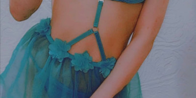 مرحبا انا تولين عمري 23 متوفرة الان في عمان