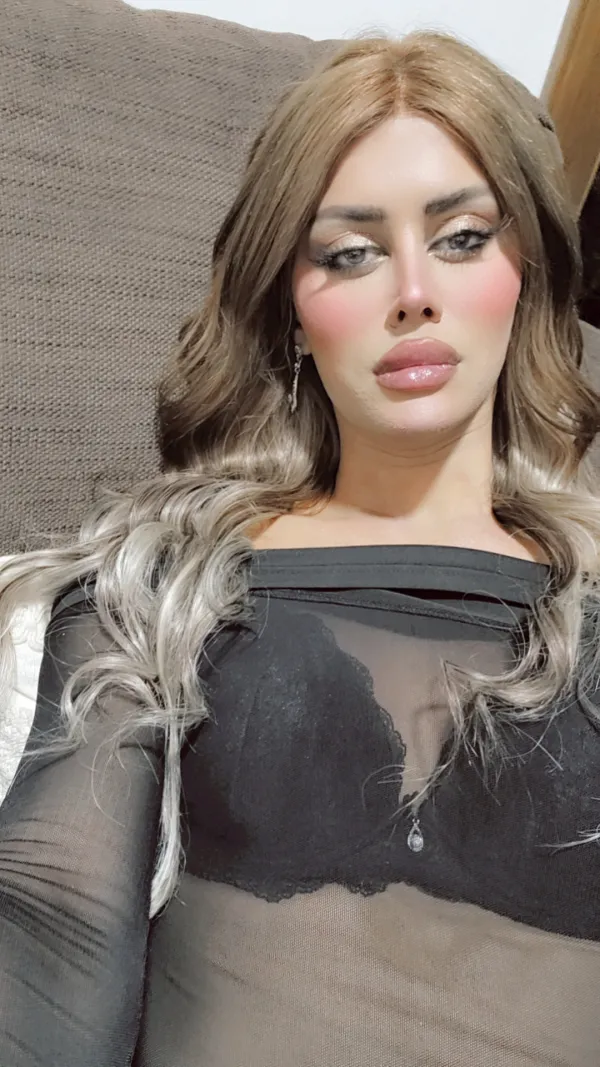 تشرين Avatar Bg