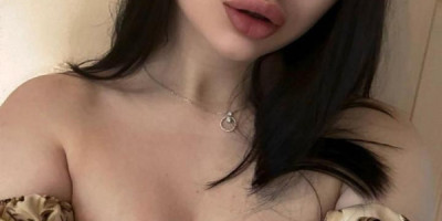 Xin chào tôi tên là Yunia. Tôi đến từ Nga. Bây giờ tôi đang ở Amman Jordan.