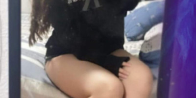 سالي عمري 23 سنه انيقه نايس مافي اهلا مني ومن جسمي بالجنس بجنن كل شي عندي