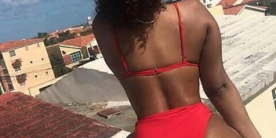 Je suis la plus sexy et belle masseuse africain je fait le sexe plus hammam a domicile