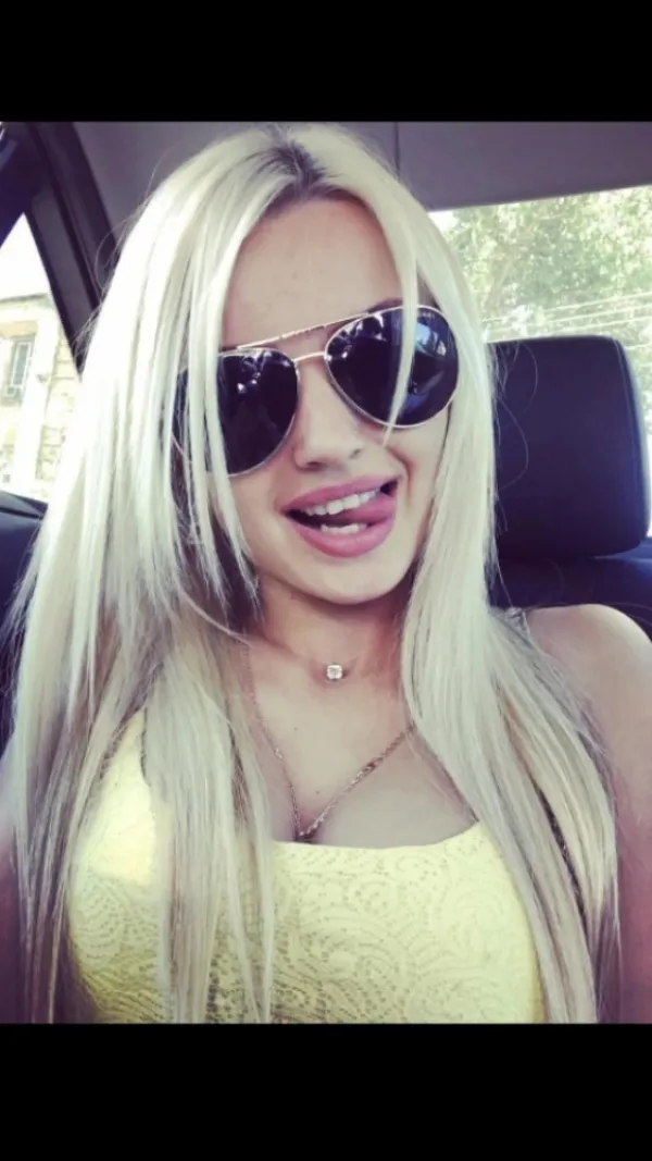 Amalia Avatar Bg