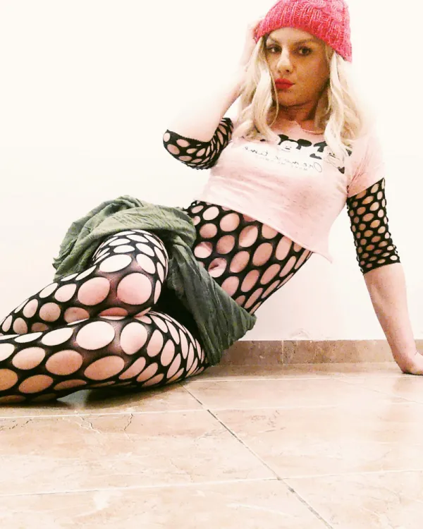 Sara Avatar Bg