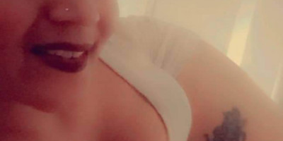 Druzbi diskretni so devojka vistinska 075324506 suni
