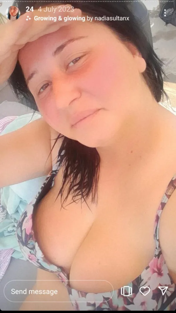 Malena Avatar Bg