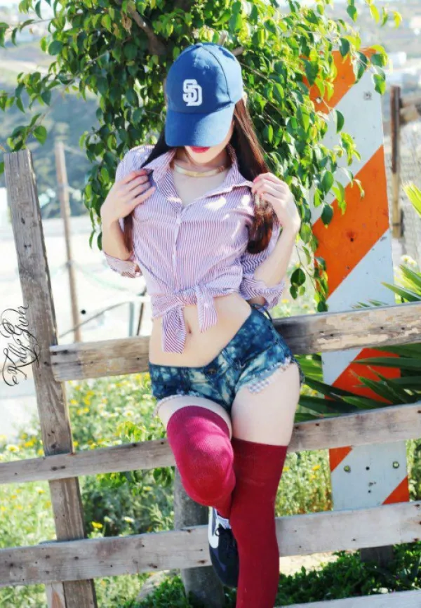 AnaLaura Avatar Bg