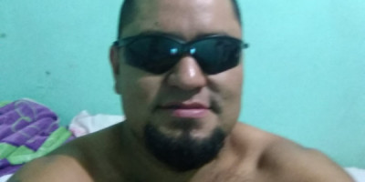 Simpático Soy muy divertido y complaciente