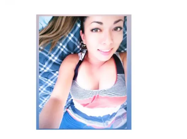 Daniela V Avatar Bg