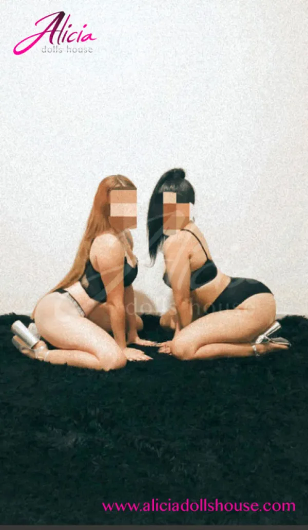 Ailyn Y Mindy Avatar Bg