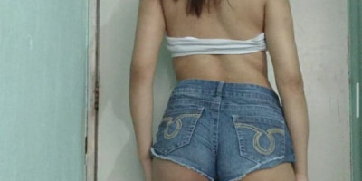 Dejame complacerte y exprimir tu lechita