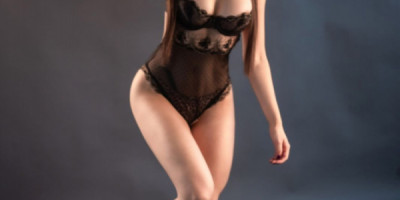 Lisboa escort VIP delgadita petite Girlfriend experiencie en Monterrey