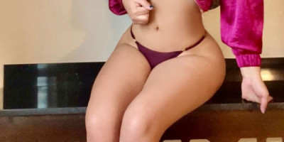 Soy Violet joven natural para exigentes en busca de placer