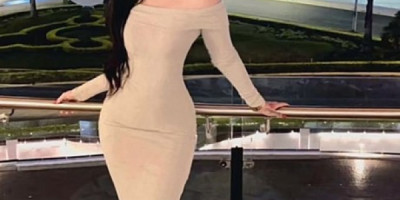 Soy Elenor joven de hermoso rostro y cuerpo exuberante