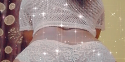 Escort services Am a simple sexy curvy ebony lady here to make you feel good