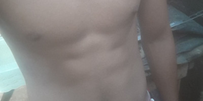 Salida o placer Soy un joven de 18 años estoy aquí para ser acompañante d