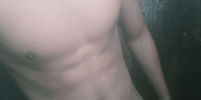 Acompañante o amante Soy un joven con buen físico si buscas placer soy él indic